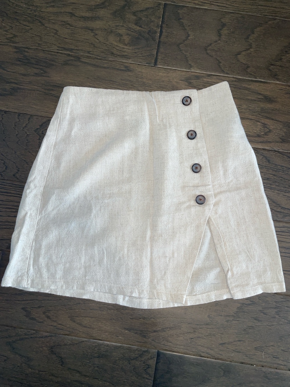 Forever 21 Cream Button Side-Skirt Shorts